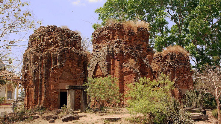 Prasat Sneung 1